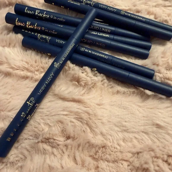 Belle by Kim Gravel Liquid Liner Pen in Navy- price per item - Picture 2 of 4